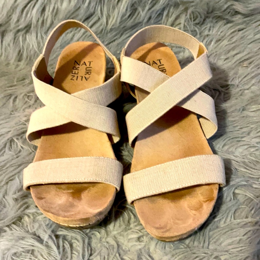 Naturalizer Nude Stretch Cross Strap Sandals Sz 8